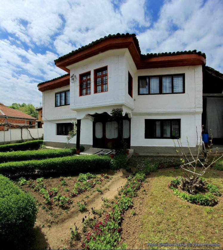 Bujtina Zhaveli Bed and Breakfast Gjakova Εξωτερικό φωτογραφία